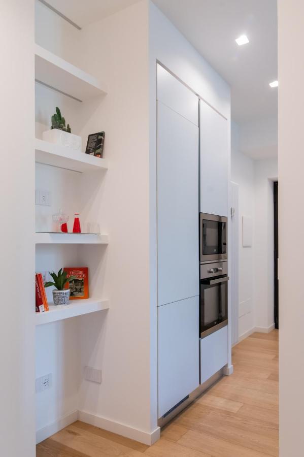 Ross Quadrell - Milano Apartment Bagian luar foto